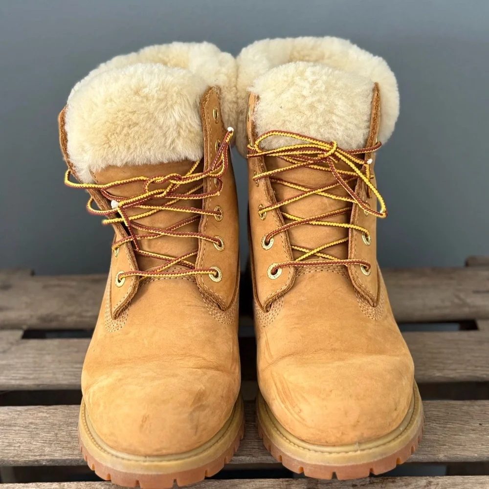 Timberland Waterproof Sherpa Lined Boots Size 8‎ A32